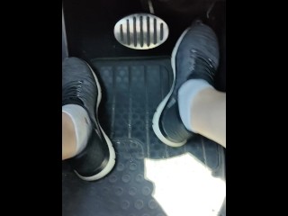 Hard Pedal pumping in my sketchers sneakers