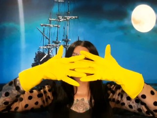 Yellow rubber gloves for fisting. Do you want to feel them in yourself? Glove fetish.