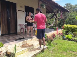 Anita Ferro le paga al domiciliario con una rica follada