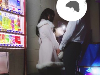 路地裏の自販機横で立ち○ぼしてる地雷系塩対応女子はキモおぢが金持ちのカモおぢだとわかった途端なんでもご奉仕してしまう神対応女子に早変わりっ