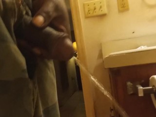 MY BEST FRIEND'S WIFE SQUIRTING SO FUCKING HARD WHILE SHE ME PISSING!! OMGGGGGGGGGG!!!!