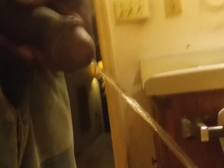 MY BEST FRIEND'S WIFE SQUIRTING SO FUCKING HARD WHILE SHE ME PISSING!! OMGGGGGGGGGG!!!!