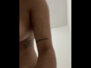 عربية تجلخ بشكل فوق الخيال لحبيبها