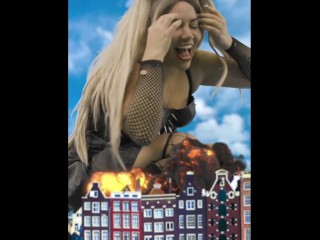 Misa amane: Growth fetish Megagiantess