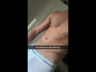 Mein Freund war am zocken, während sein Kumpel ihm snaps schickte wie er mich fickte