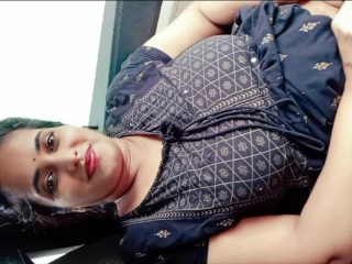 Beautiful girlfriend was proposed by her boyfriend by gifting her a gold ring - Hindi Audio