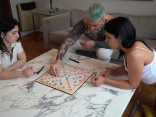 SE PUSO PICANTE EL DÍA DEL AMIGO. MIS AMIGAS QUERIAN LECHE Y TRIO