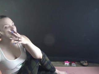 Doing morning workout while smoking