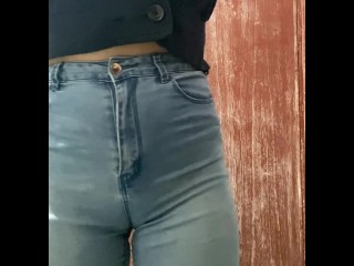 Wetting my jeans with my delicious warm pee.💦😍