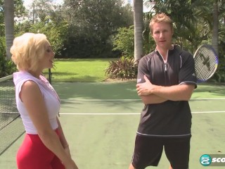 Raquel Sieb: Game, set, ass!