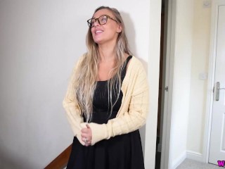 Conservative Beth cannot help but to touch her pussy