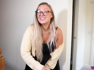 Conservative Beth cannot help but to touch her pussy