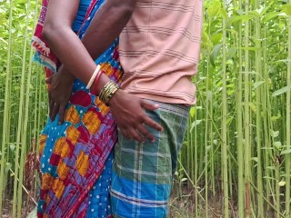 Gaon ki ek Mard Ne jungle mein meri Chut Ki Chudai kar di