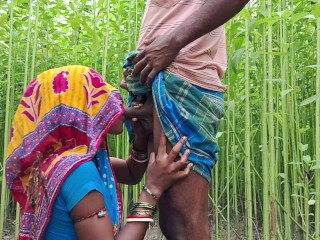 Gaon ki ek Mard Ne jungle mein meri Chut Ki Chudai kar di