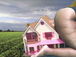 giantess dominates tiny humans