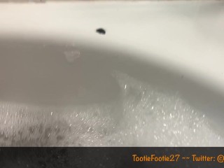 Foot Scrubbing and Scraping in the Bath - Feet Worship, Foot Fetish, Toes, Heels, Arches