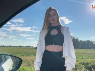 Hot bitch hitchhikes in tight leggings and pays for the ride with sex