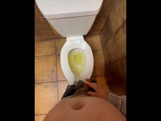 Caught in 4K pissing at Taco Bell