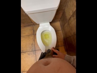 Caught in 4K pissing at Taco Bell