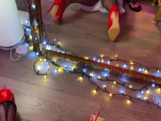 Nylon assistant sucks and rides boss's cock