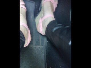 Pedal pumping in leather pants and pink wedge