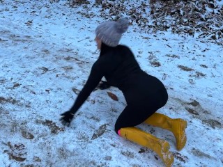 Pubic Snow Farting