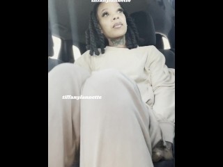 Lightskin Baddie Masturbates In Car