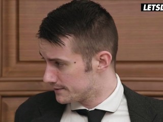 Gorgeous Teen Atlantis Deep Fucks Horny Stranger At The Hostel - HORNY HOSTEL