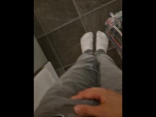 Quick pants pissing