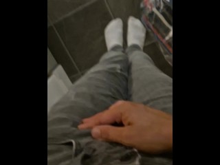 Quick pants pissing