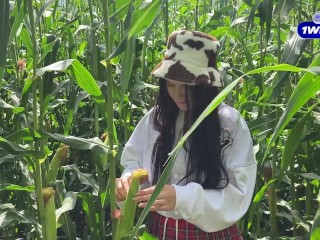 Security guard catches slut thief in cornfield and gives her a ticket on the spot