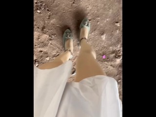 远处是天桥无下装露出完整版