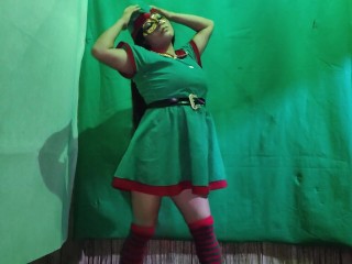 SEXY STEPMOTHER DRESSES UP AS A LEPRE AND MAKES HER DEBUT IN THE WORLD OF HOMEMADE PORN