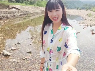 【ビショビショ】河原ノーブラ散歩中に水を掛けられ...💦人妻,熟女,日本人,無修正,素人,個撮,個人撮影,ちくぽち,ヌード,野外露出,屋外,オナニー