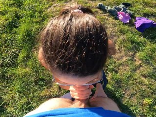 Magnifique pipe et levrette et creampie en campagne 😜😜