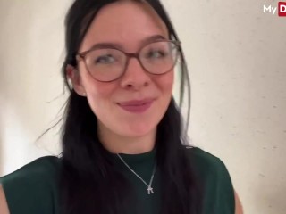 Teen (18+) Amateur Roxi Black learns how to suck dick - MyDirtyHobby