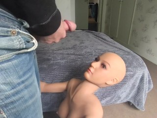 bold sexdoll get a big load of cum