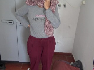 mature turkish cuckold wife with hairy pussy from Istanbul