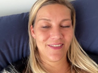 My cunt squirts several times in bed! Cumshot | Squirting | 4 orgasms