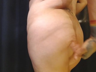 Jiggling Jumping Clench Bouncing Ass Cheeks