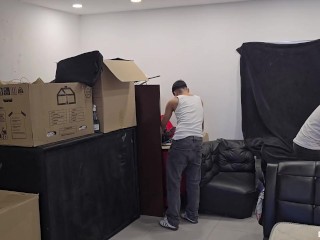 LIL TIMY AND LEO WILD HELP ME WITH THE MOVE AND WE END UP IN HOT THREESOME WITH ANAL SEX