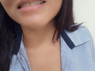 BUSTY EXECUTIVE HAVING FUN IN THE OFFICE!! I'M WAITING FOR MY BOSS TO FUCK AND I'M STARTING TO GET D