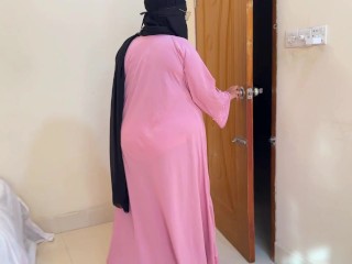 Arab Busty in Hotel Taken off up Burqa & Hijab only White Panty & Black Bra wear, i saw & Masturbate