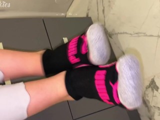 She Gives Me A Sneaky Footjob In The Bathroom!