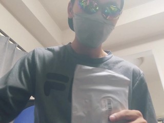 【下着＆レビュー】真っ赤なパンツに包まれた勃起チンポを取り出してぬるぬるにして扱いてイキます。