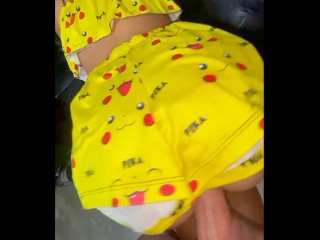 Rica mamada de mi vecina termina en sexo en cuatro