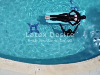 Latex vacation in the pool Teaser