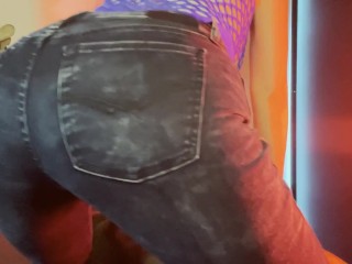 Just a peak of my BUBBLE BUT in Tight JEANS. You will crave for more!