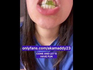 Giantess Maddy vore gummy bears