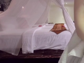 明日公開動画の性交前のメイキング映像（濡れた黒髪とヌード撮影）